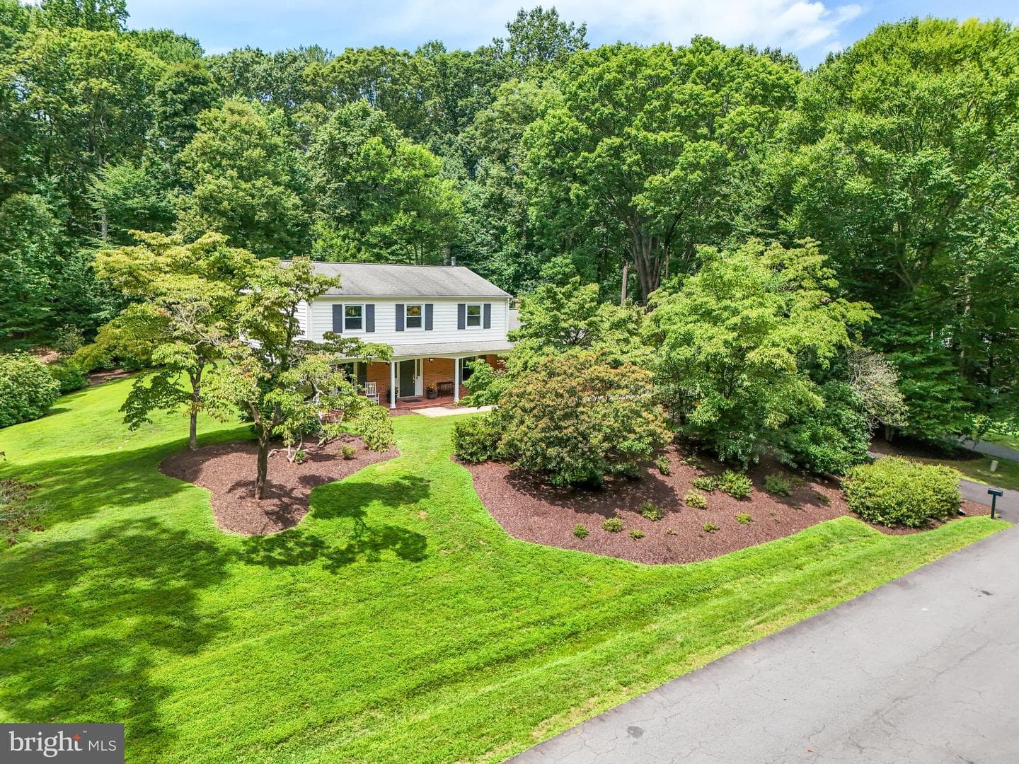 5404 Dranes Tavern Drive photo 1
