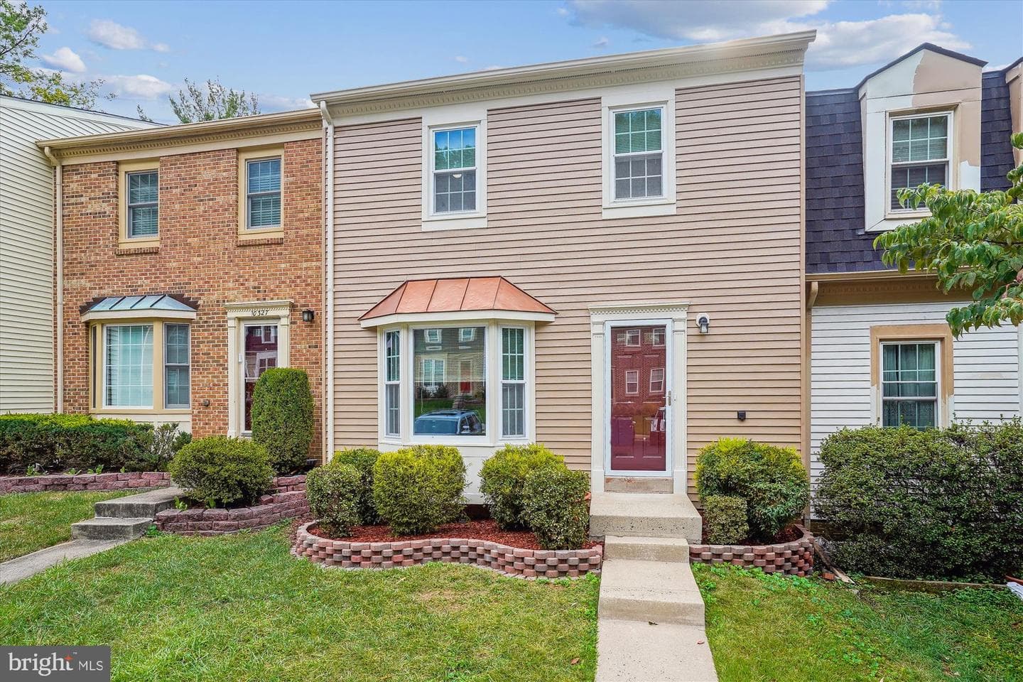 10329 Mockingbird Pond Court photo 1