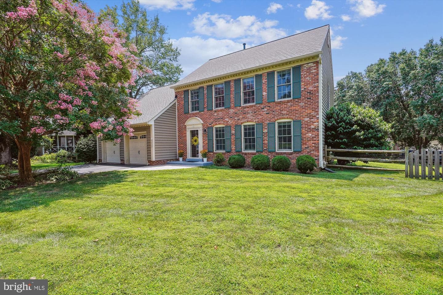5427 Rilian Court photo 1