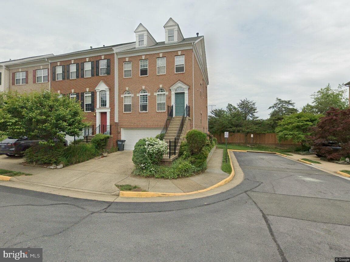 7323 Oldham Leeds Way photo 1