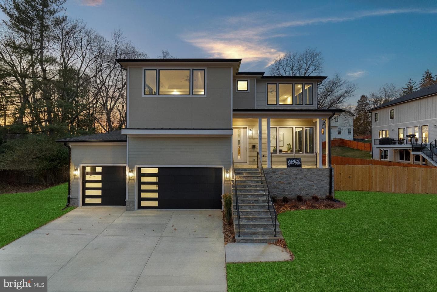501 Yeonas Drive SW photo 1