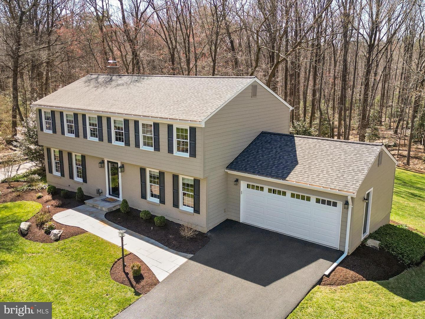 2936 Harvest Glen Court photo 1
