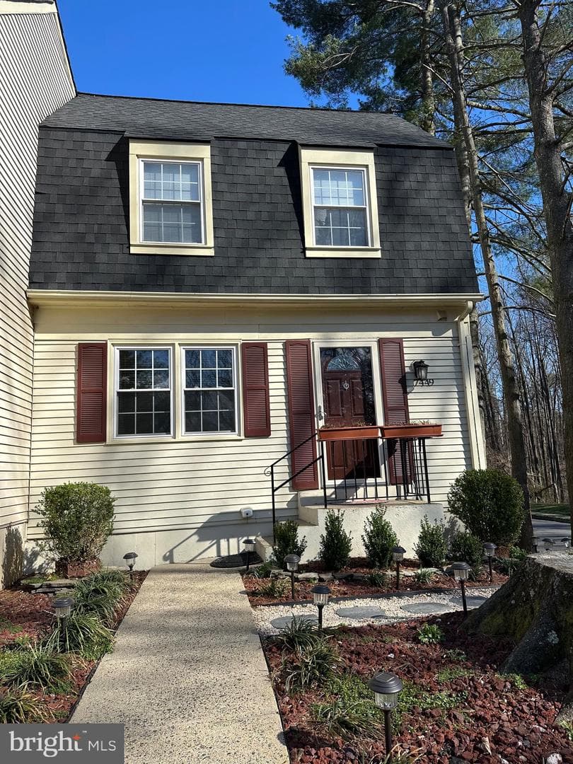 7449 Foxleigh Way photo 1