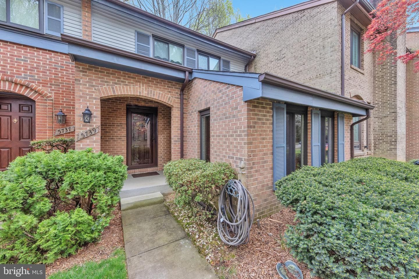 5739 Waters Edge Landing Court photo 1