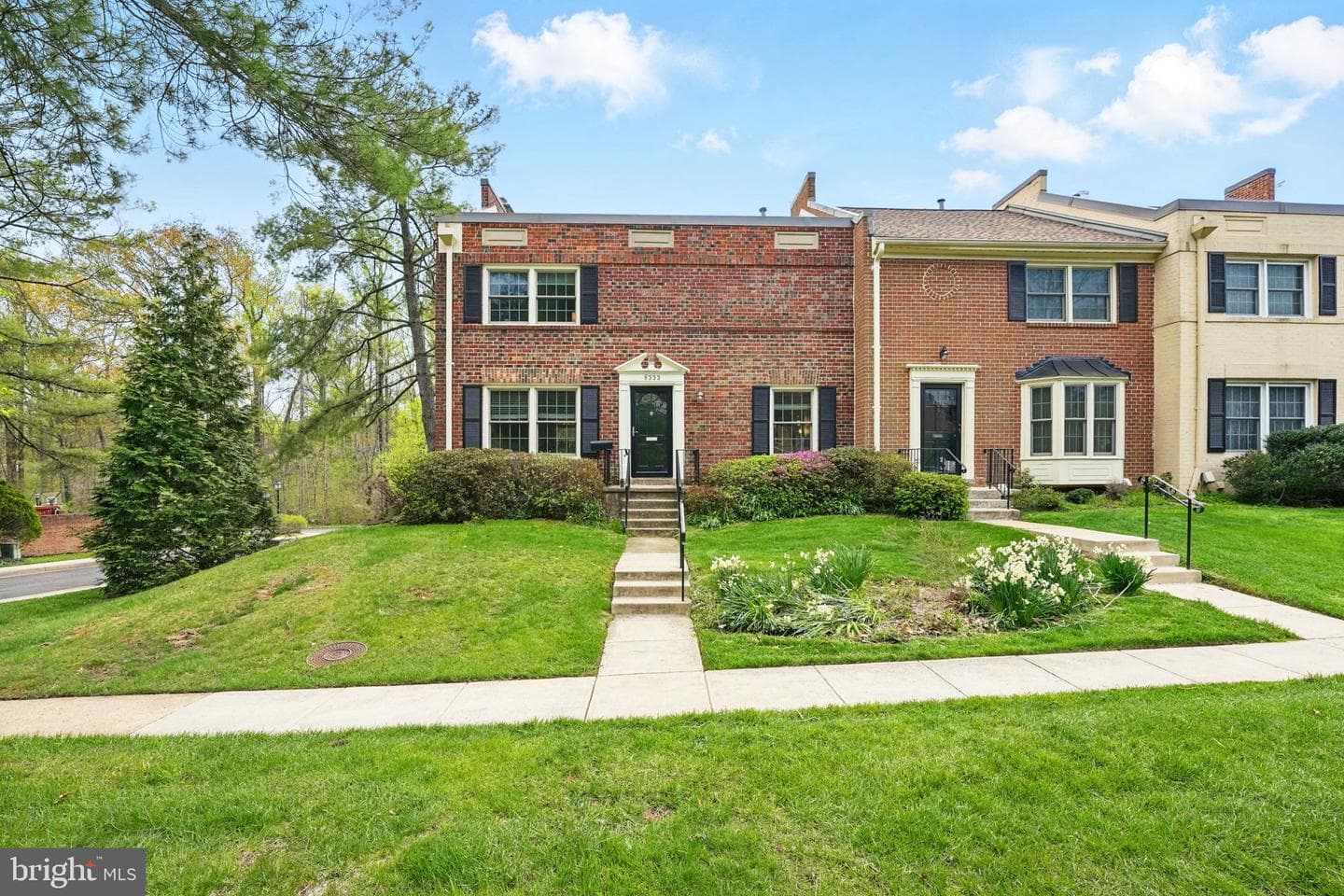 8333 Wickham Road photo 1