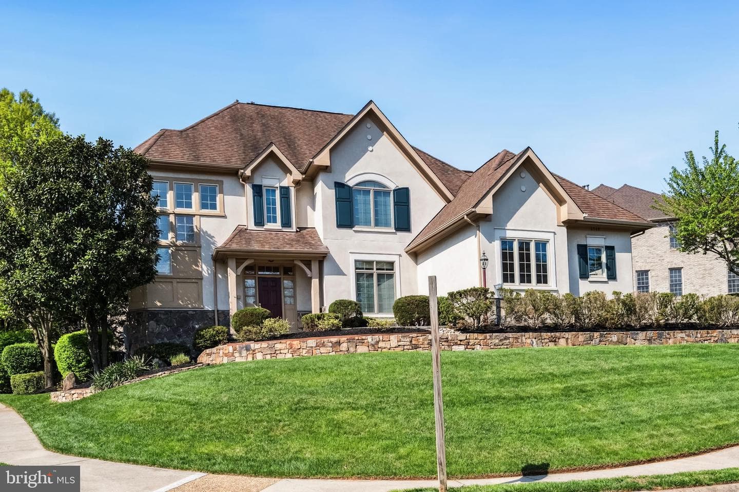 1546 Wellingham Court photo 1
