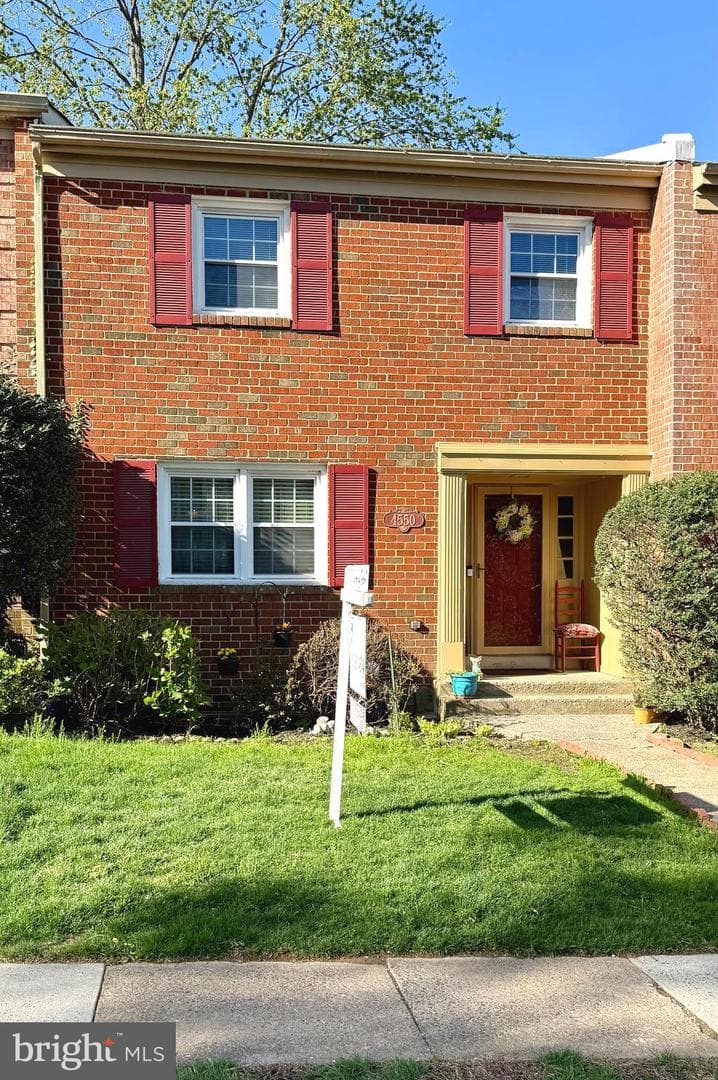 4550 King William Court photo 1
