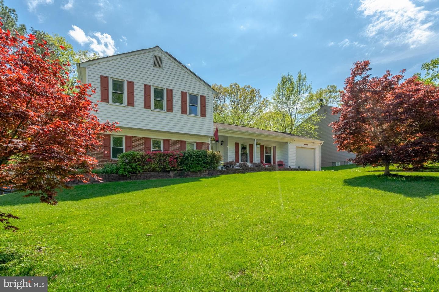 9341 Tartan View Drive photo 1