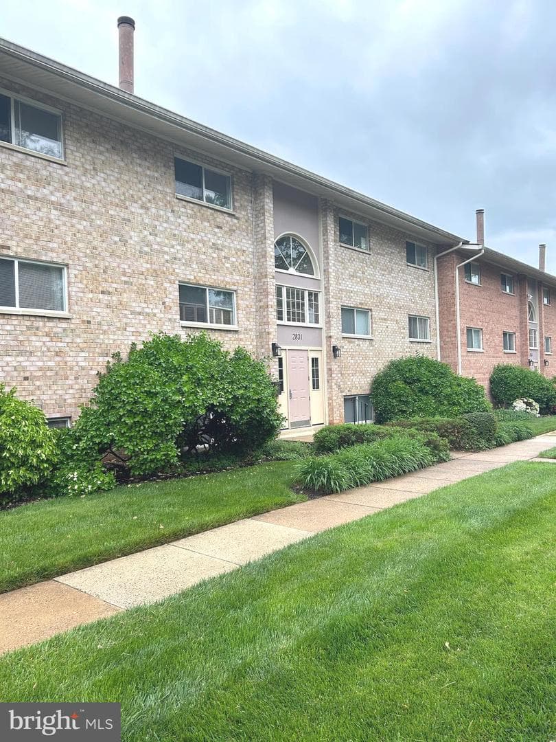 2831 Kalmia Lee Court #301 photo 1