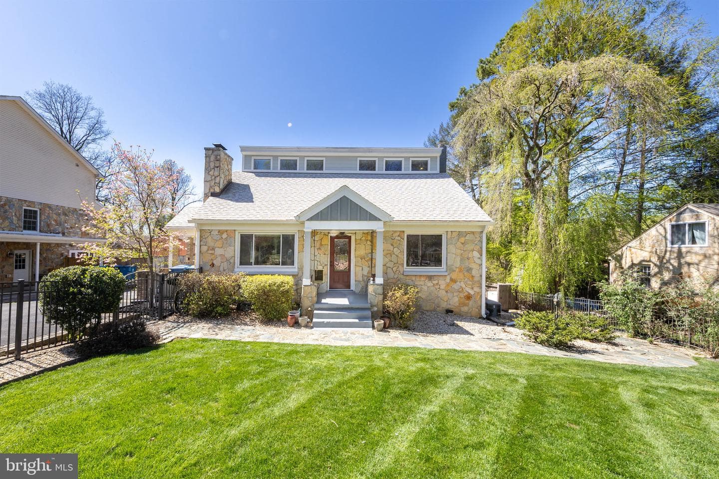 4018 Estabrook Drive photo 1