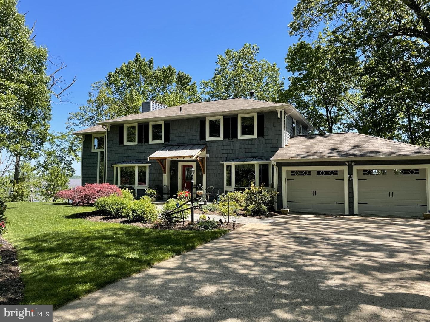 11801 River Drive photo 1