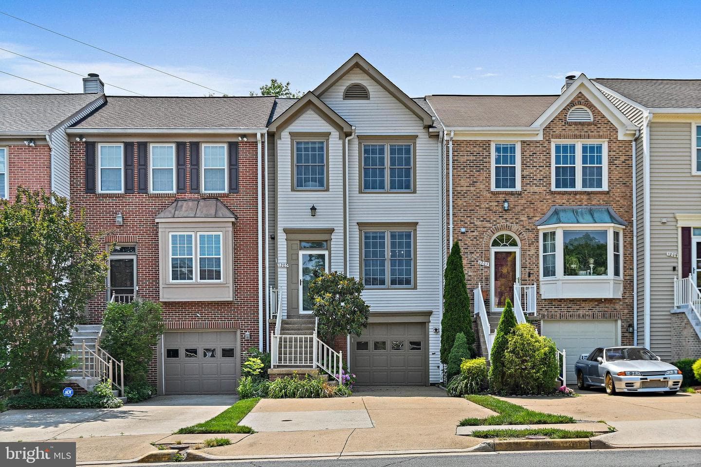 1205 Bond Street photo 1