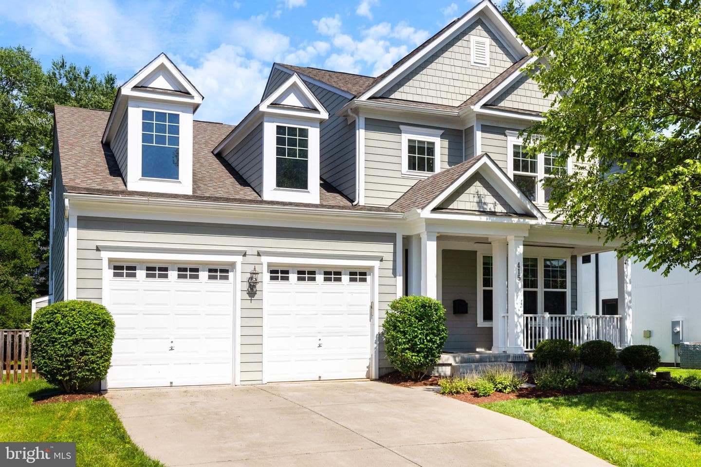 415 Yeonas Drive SW photo 1