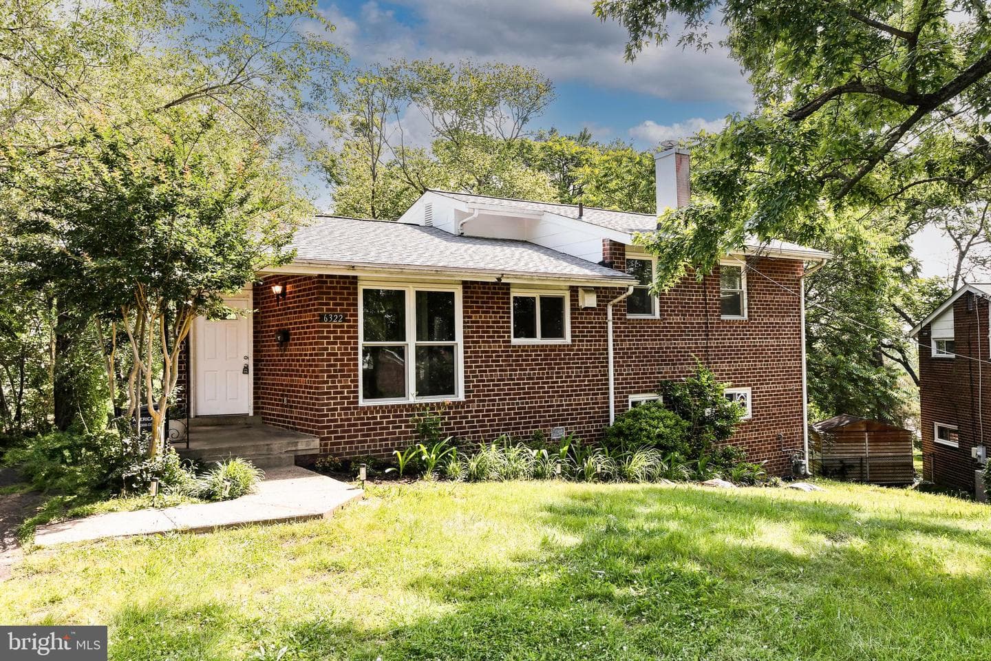 6322 Phyllis Lane photo 1