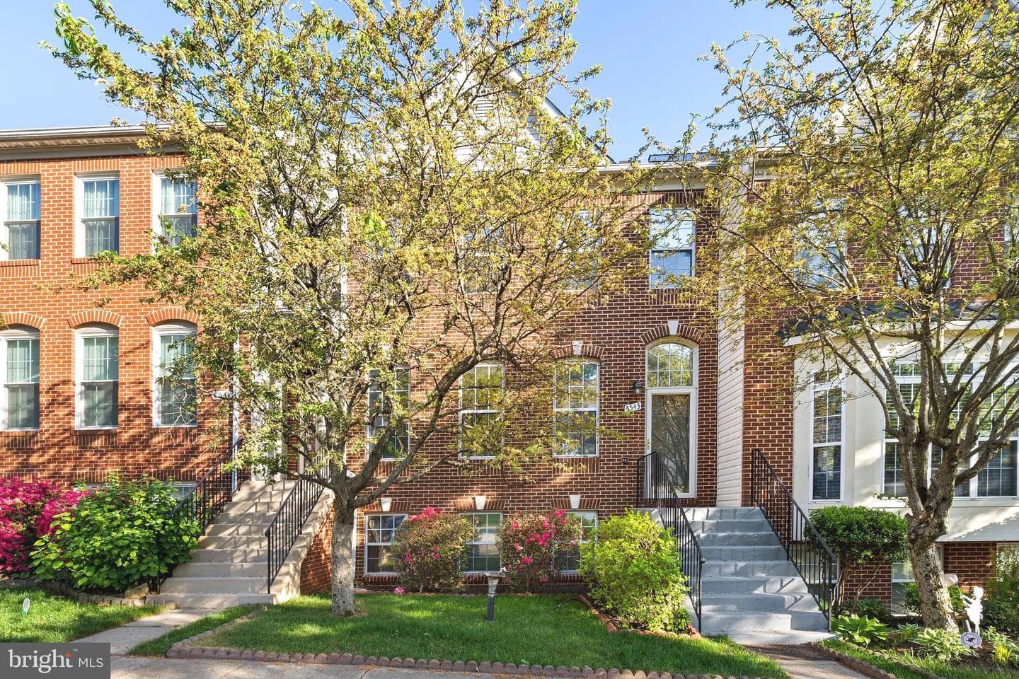 5543 Jowett Court photo 1