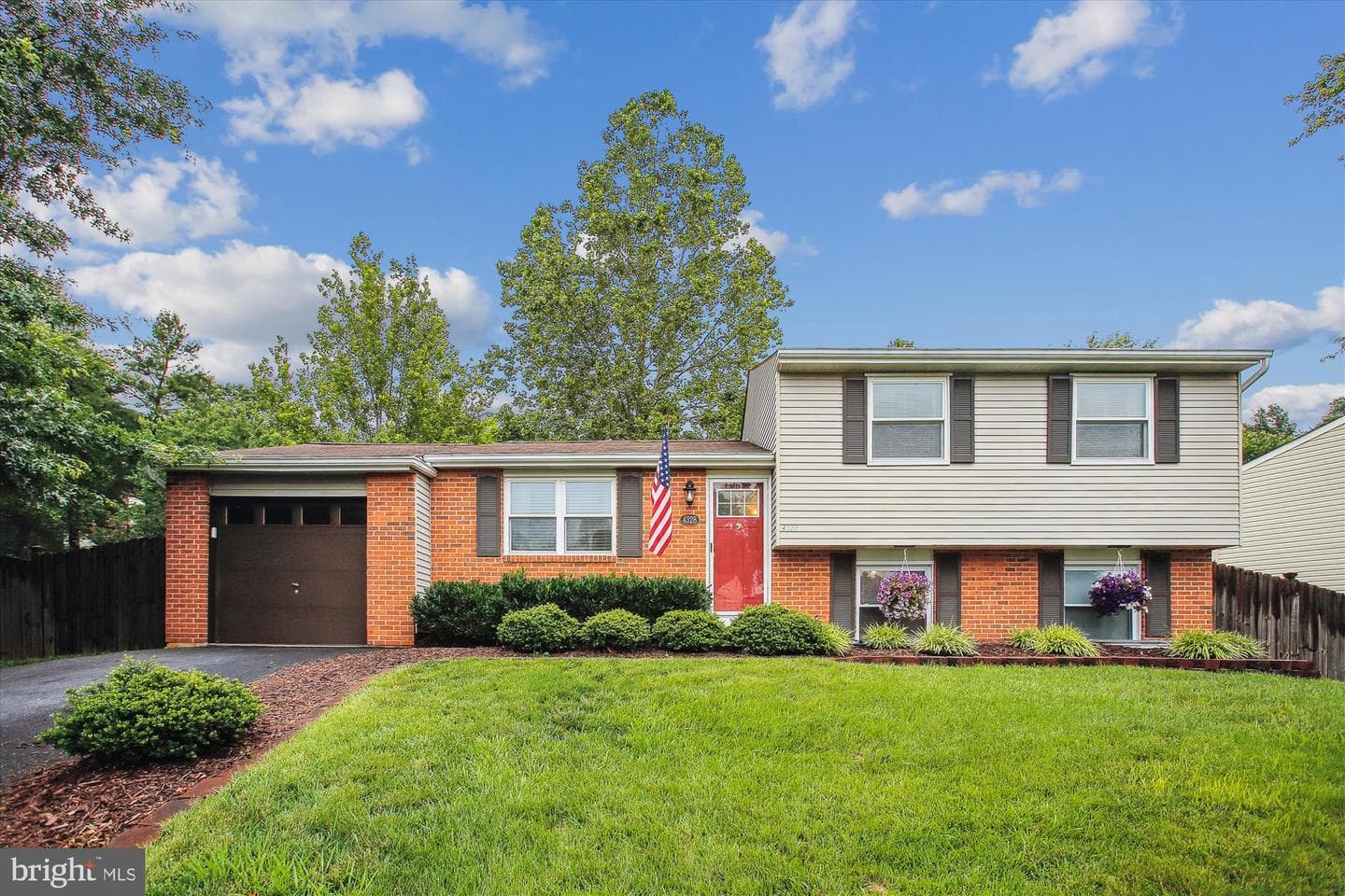 4328 Rolling Stone Way photo 1