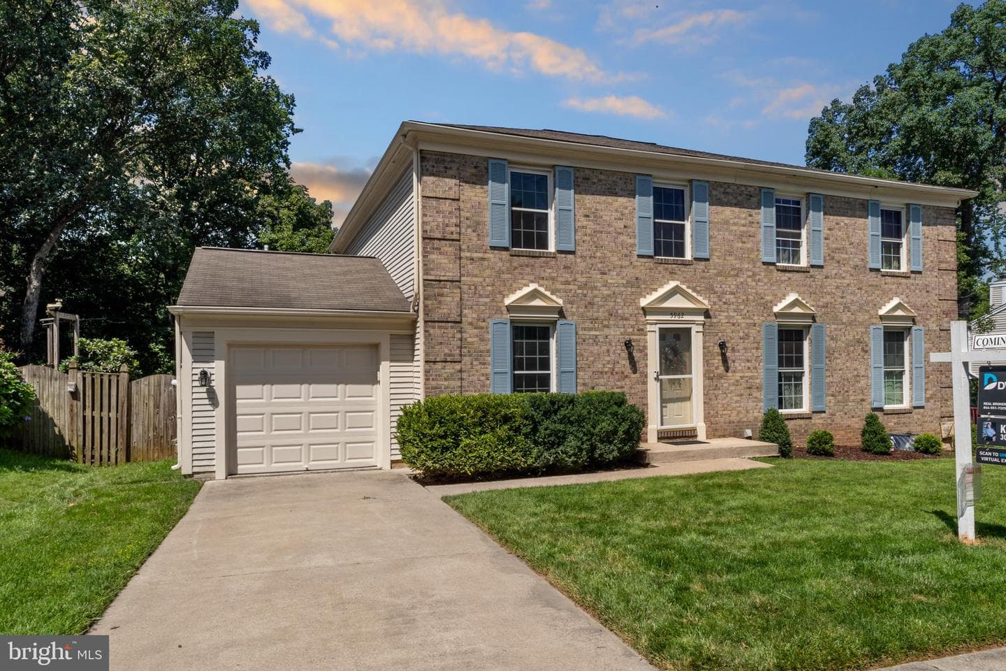 5962 Powells Landing Road photo 1