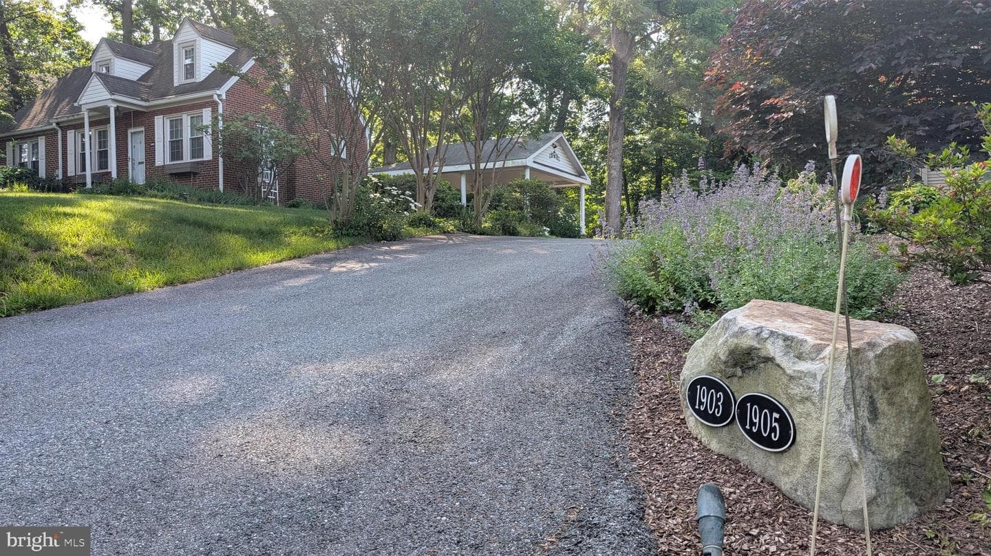 1903 Kirby Road photo 1
