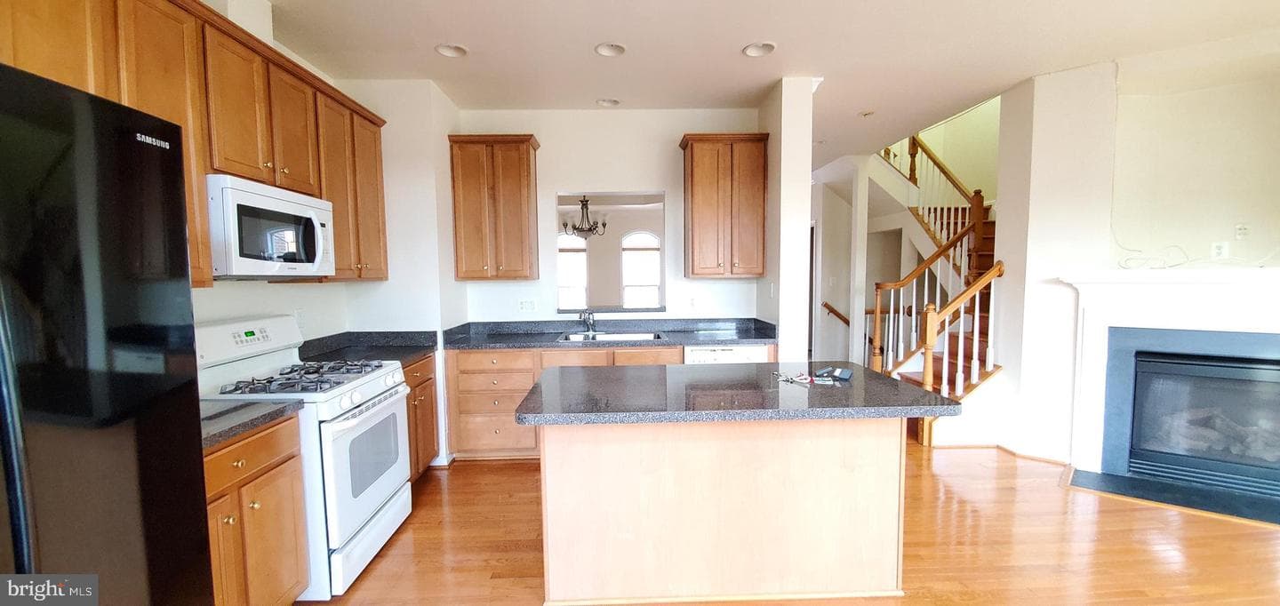 5685 Faircloth Court photo 1