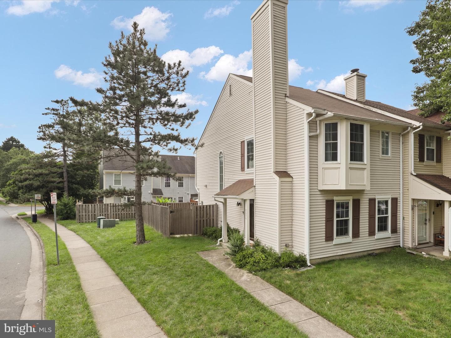 8694 Venoy Court photo 1