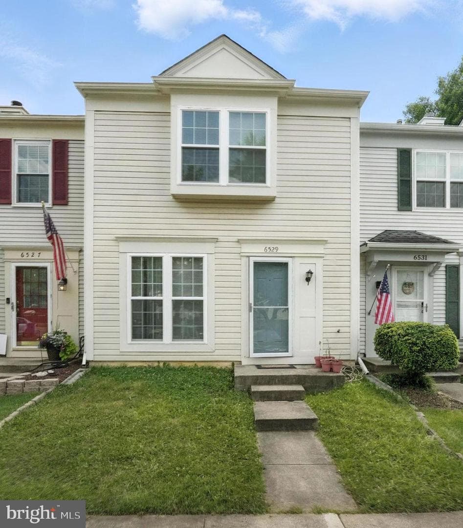 6529 Old Carriage Drive photo 1