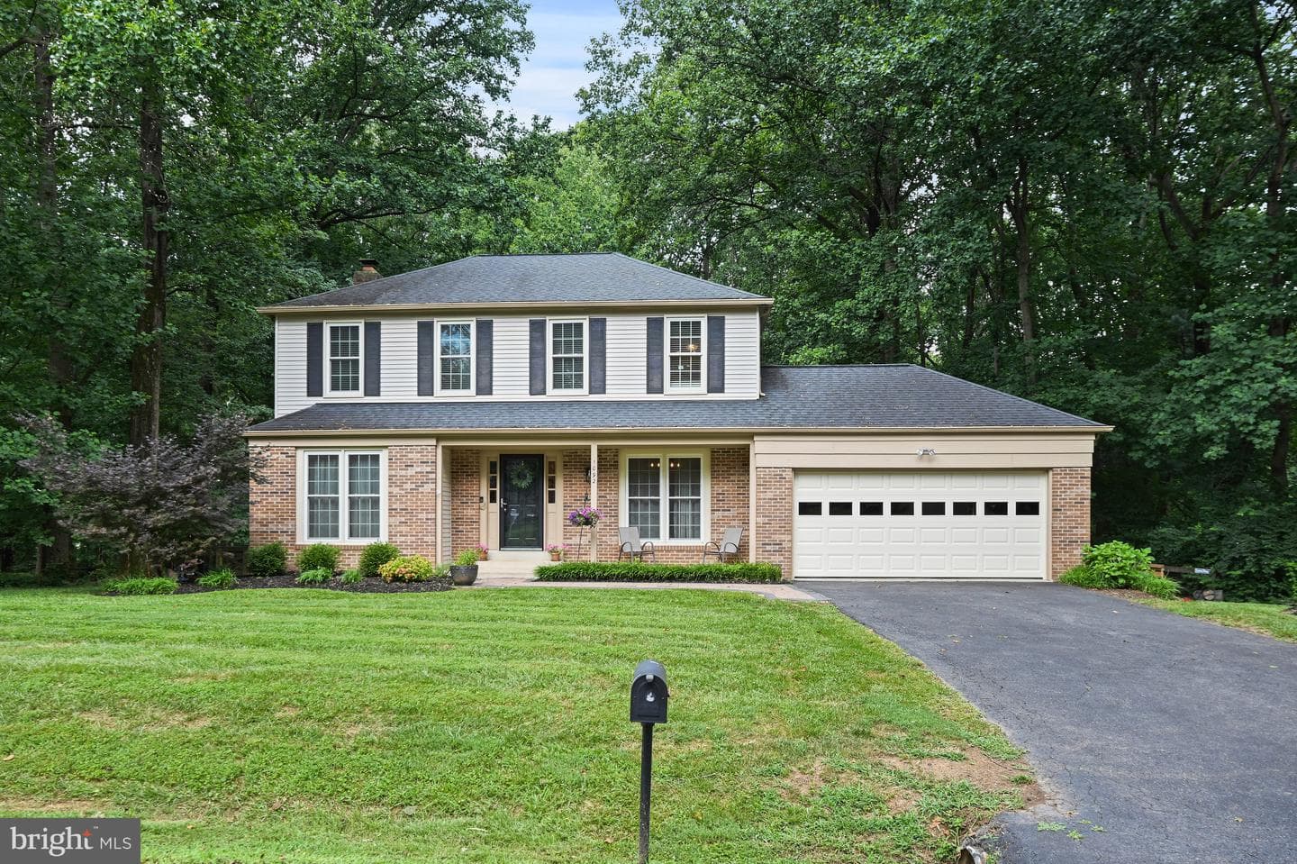 1092 Loran Court photo 1