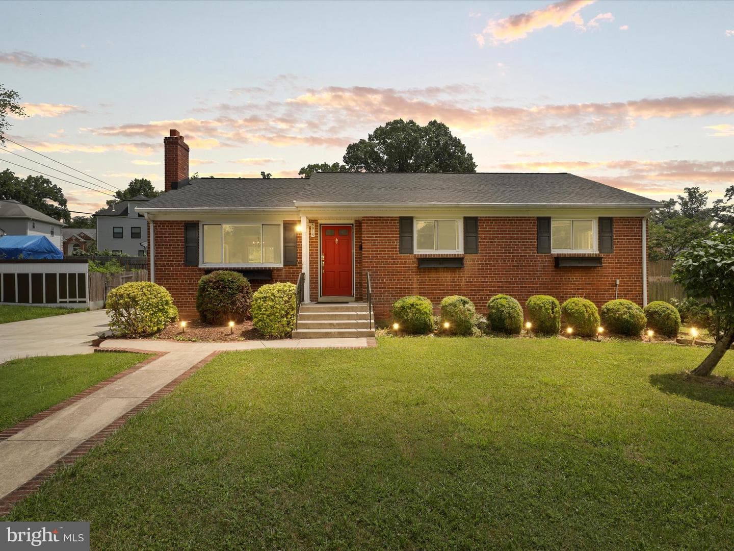 5915 Amelia Street photo 1