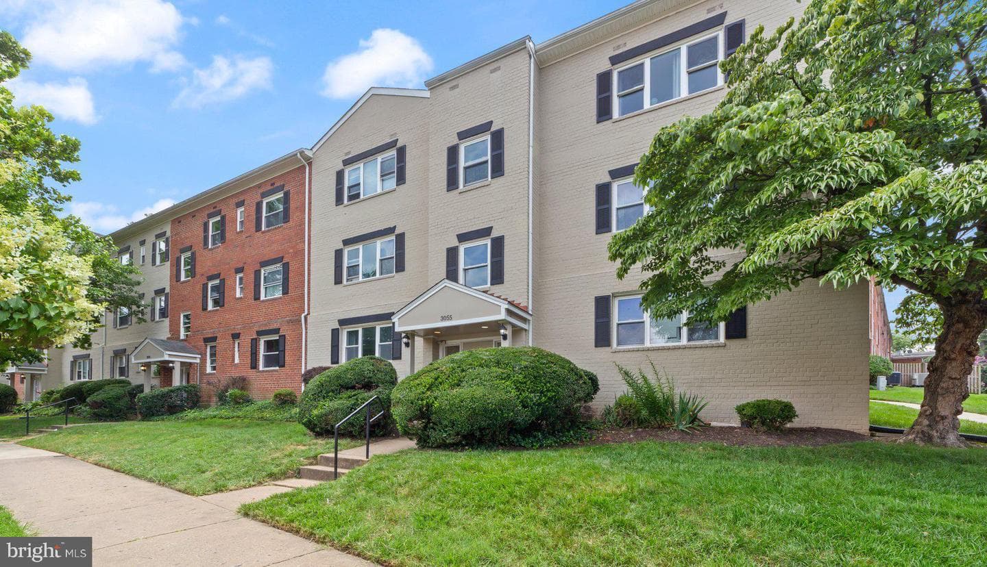 3055 Patrick Henry Drive #101 photo 1