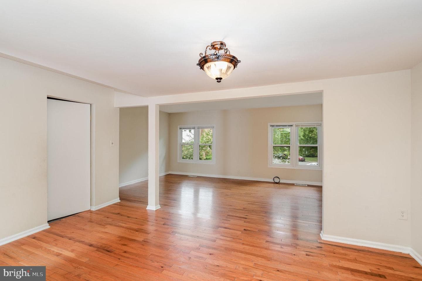 4551 Casablanca Court photo 1