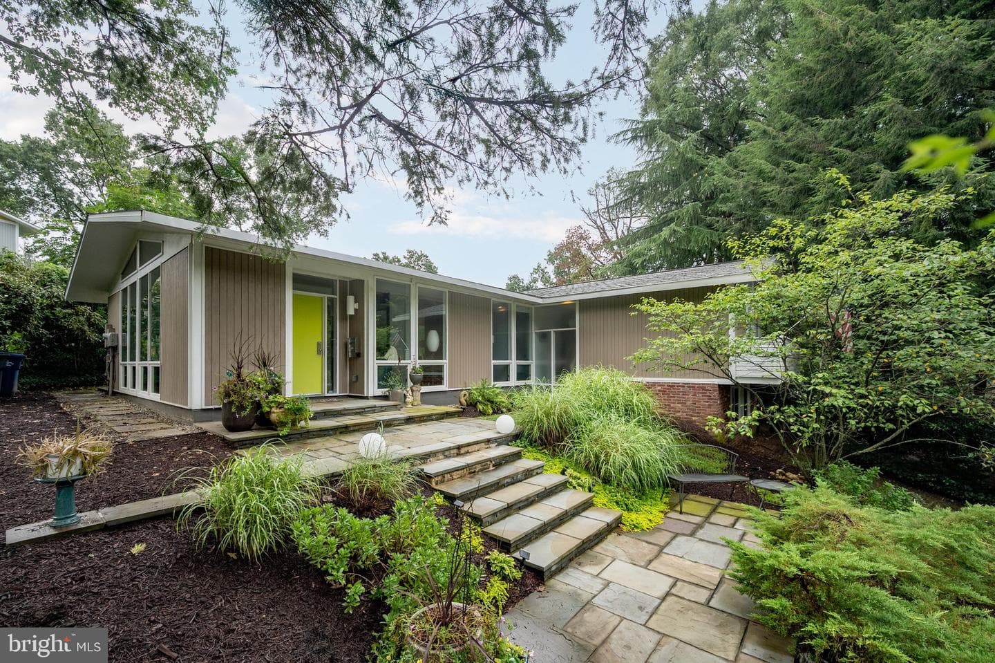 2311 Glasgow Road photo 1