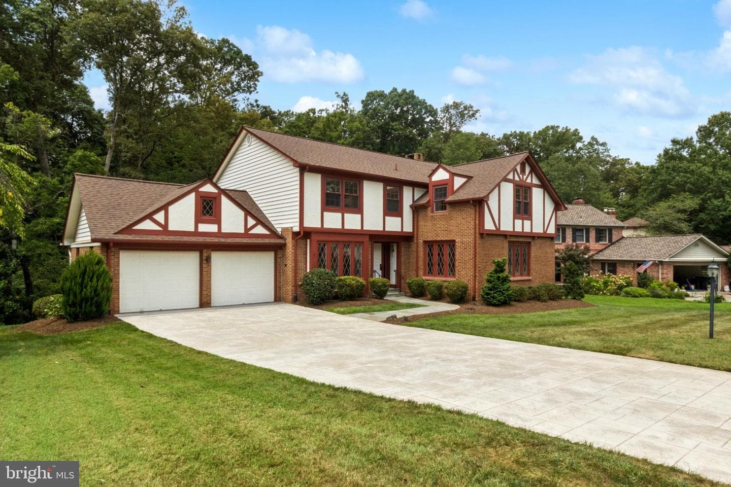 3914 Bentwood Court photo 1