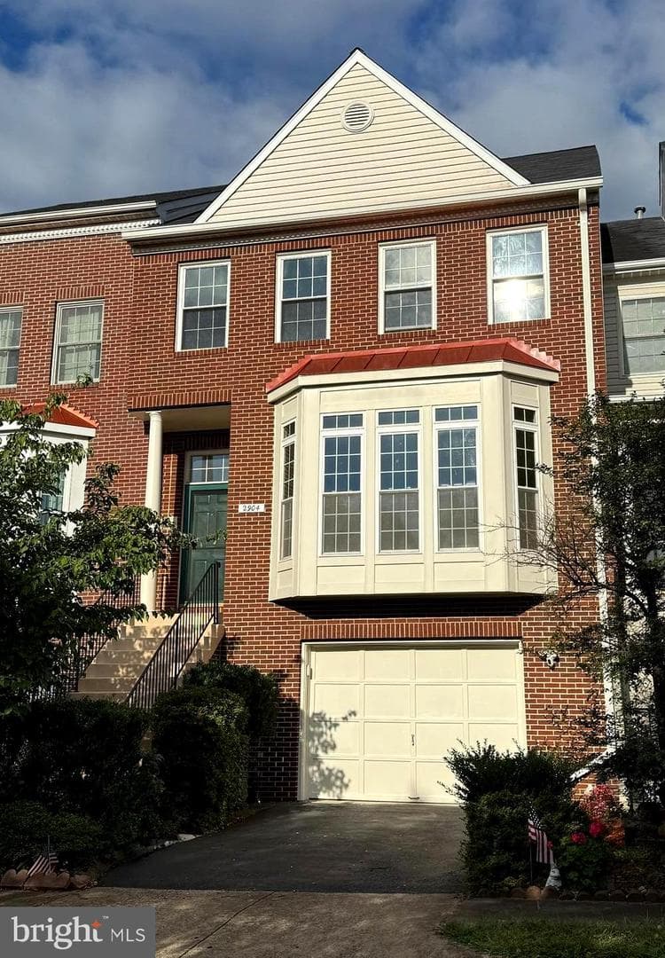 2904 Mainstone Drive photo 1