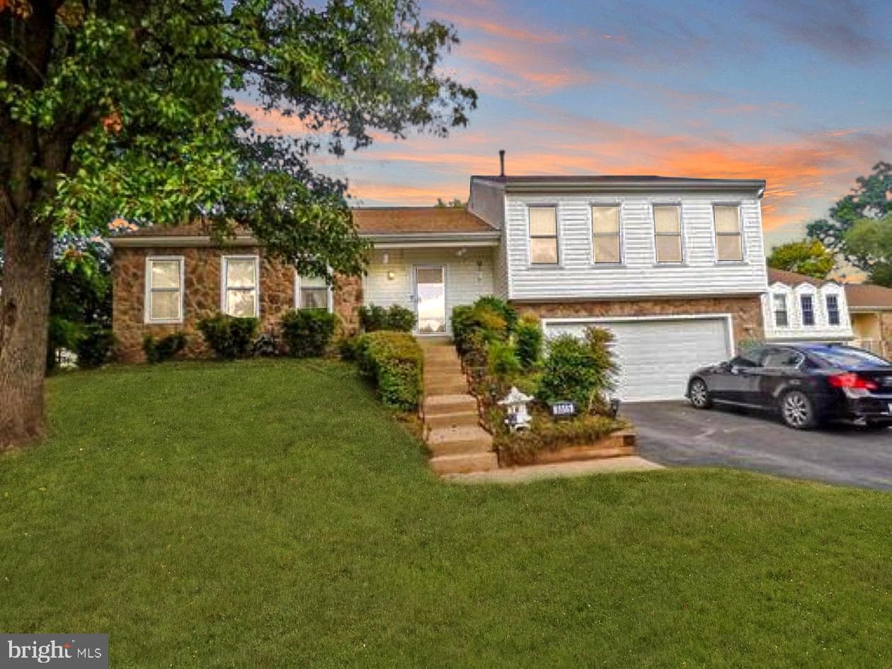 5515 Belle Pond Drive photo 1
