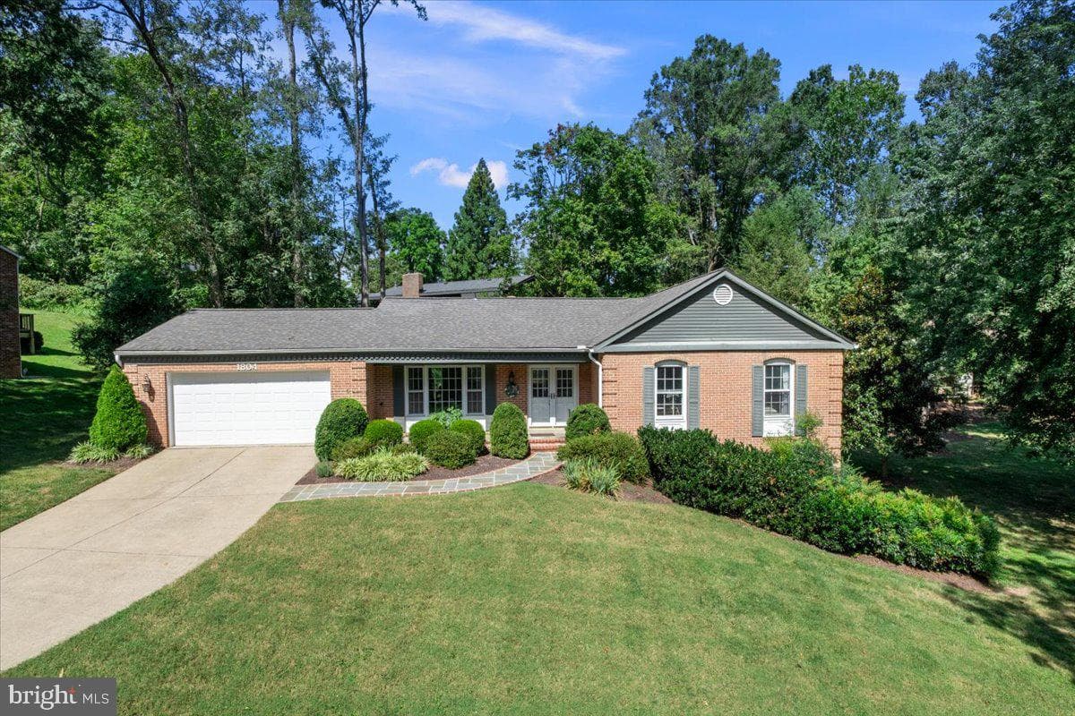 1804 Mason Hill Drive photo 1