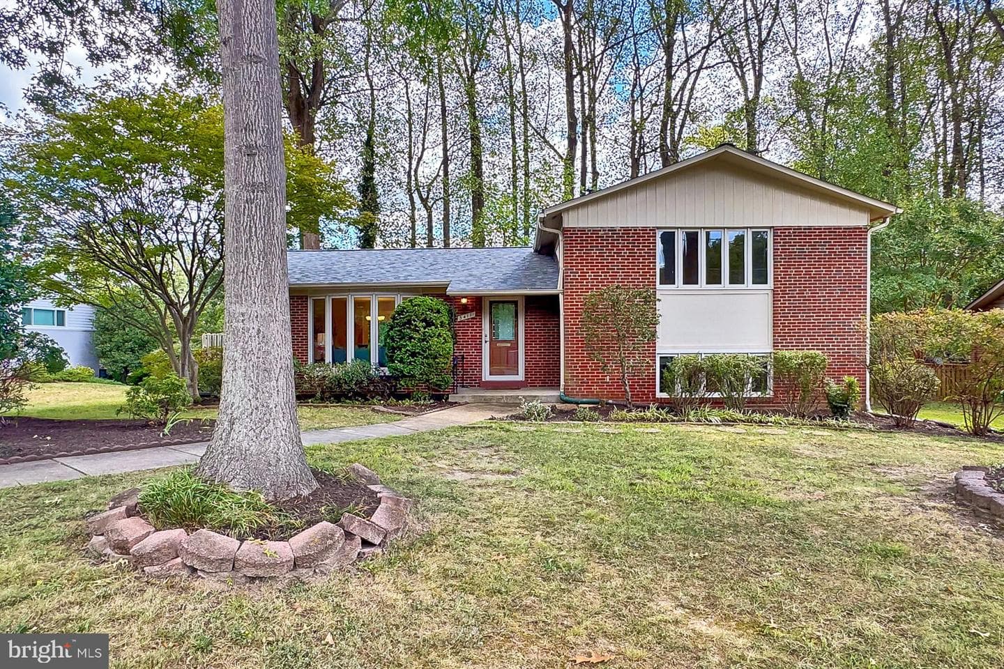3411 Slade Court photo 1