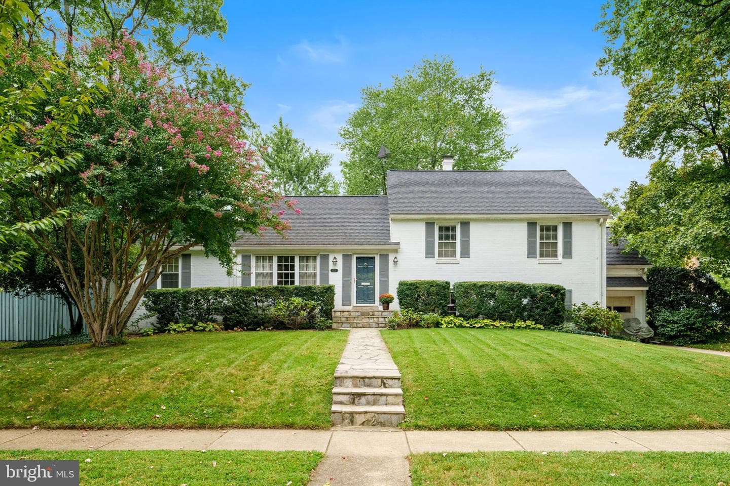 1211 Wake Forest Drive photo 1
