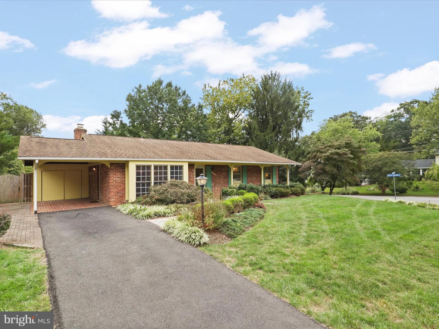 4106 Breezewood Lane photo 1