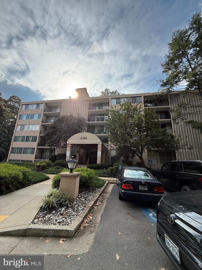 4360 Ivymount Court #28 photo 1