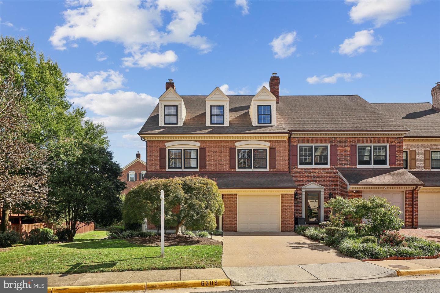 6309 Manchester Way photo 1