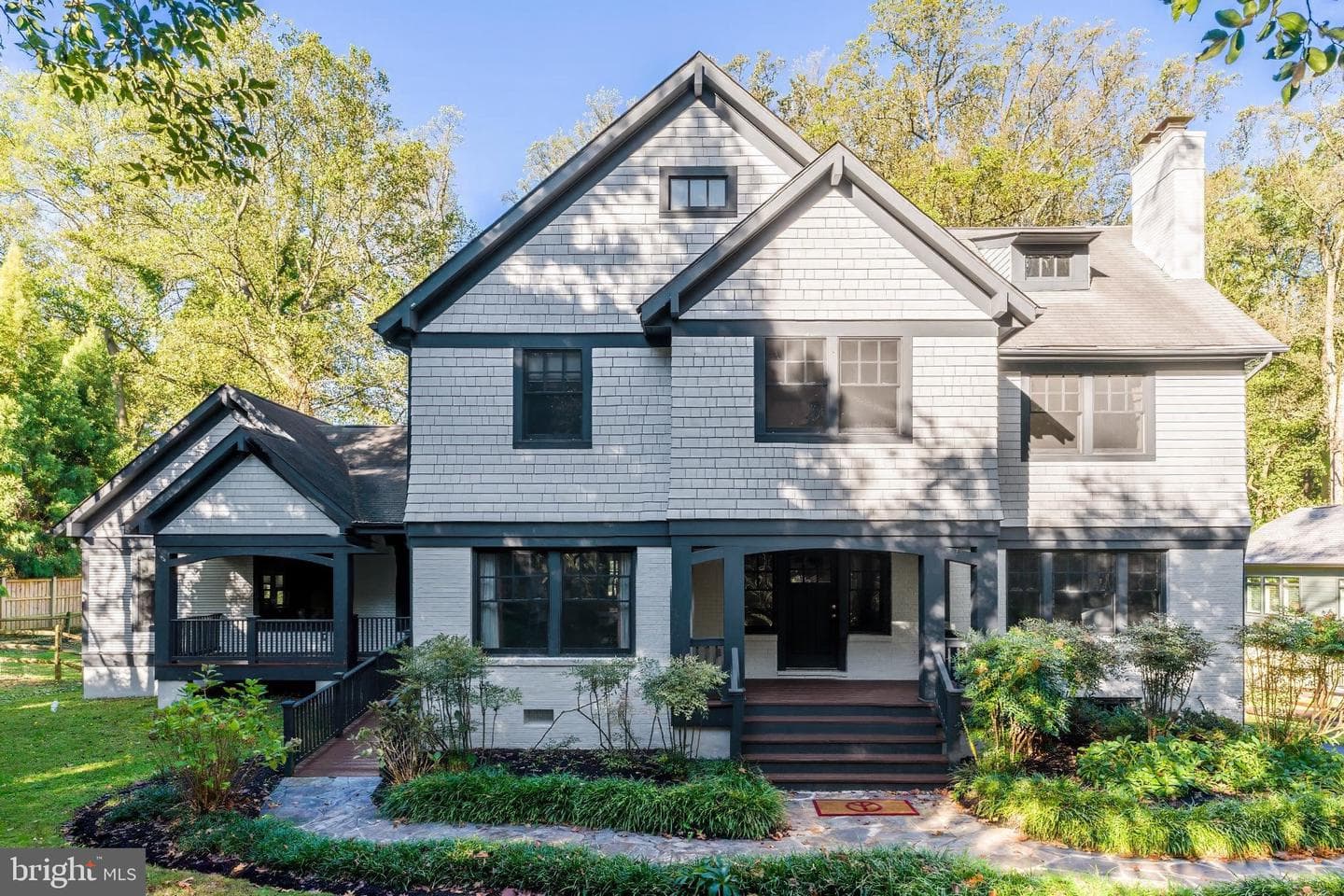 2028 Franklin Avenue photo 1