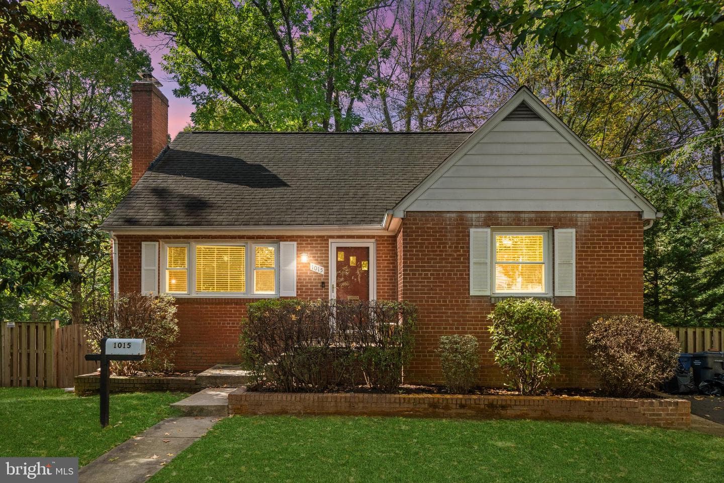 1015 Kennedy Street photo 1
