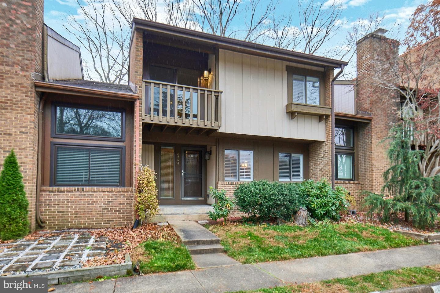 8566 Gwynedd Way photo 1