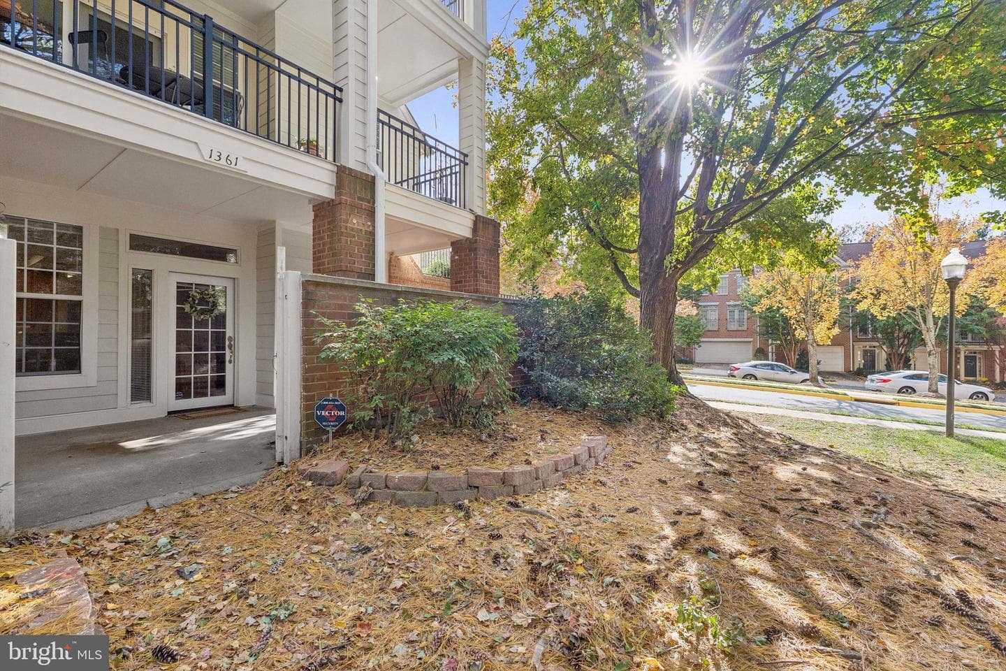 1361 Garden Wall Circle #701 photo 1