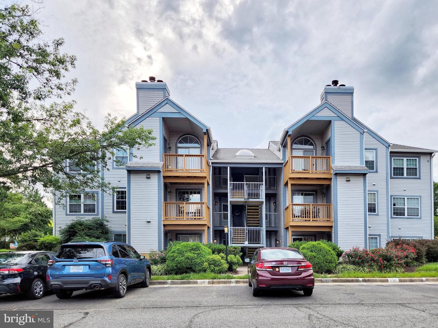 6923 Victoria Drive #k photo 1