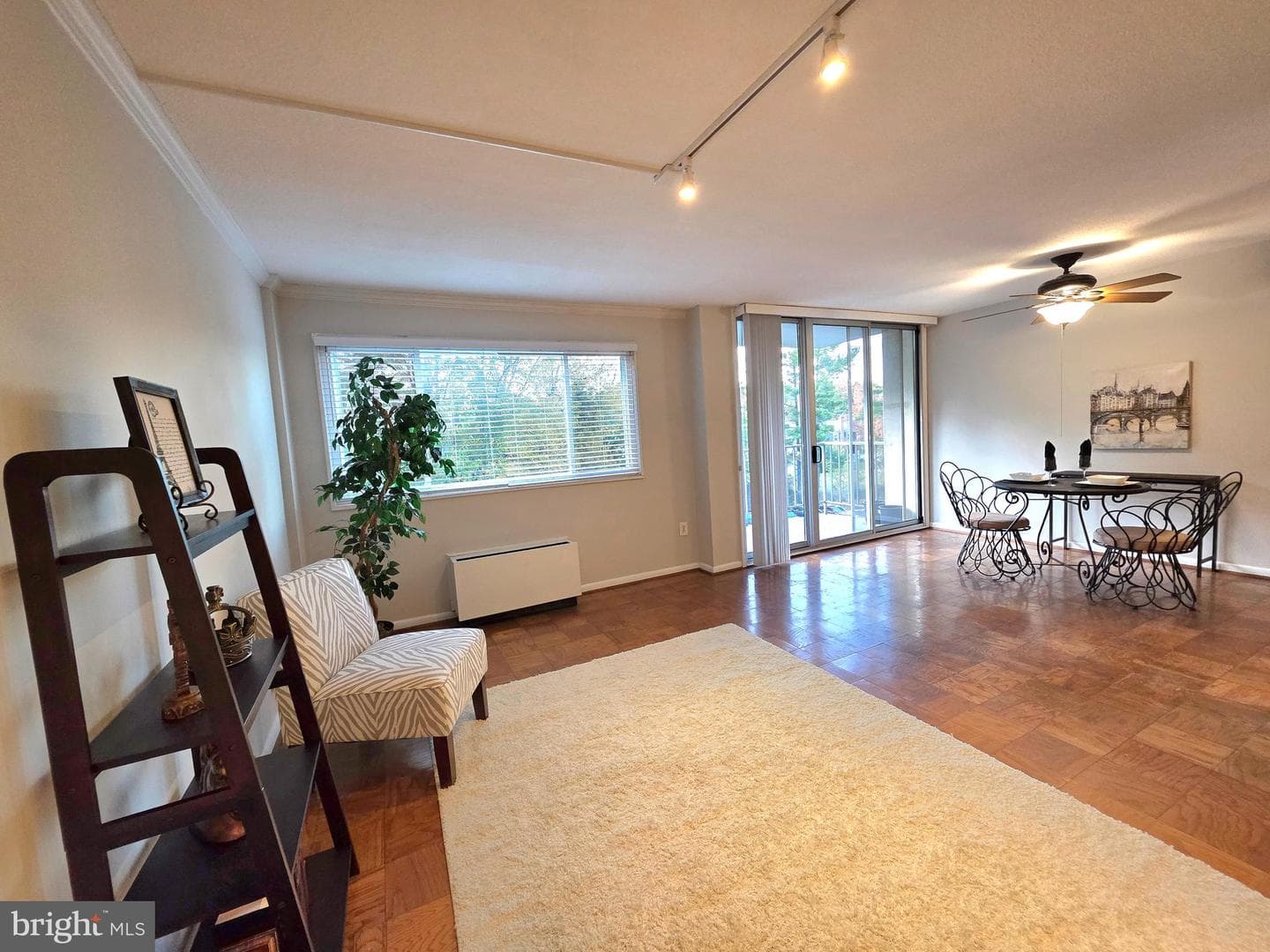 2059 Huntington Avenue #312 photo 1
