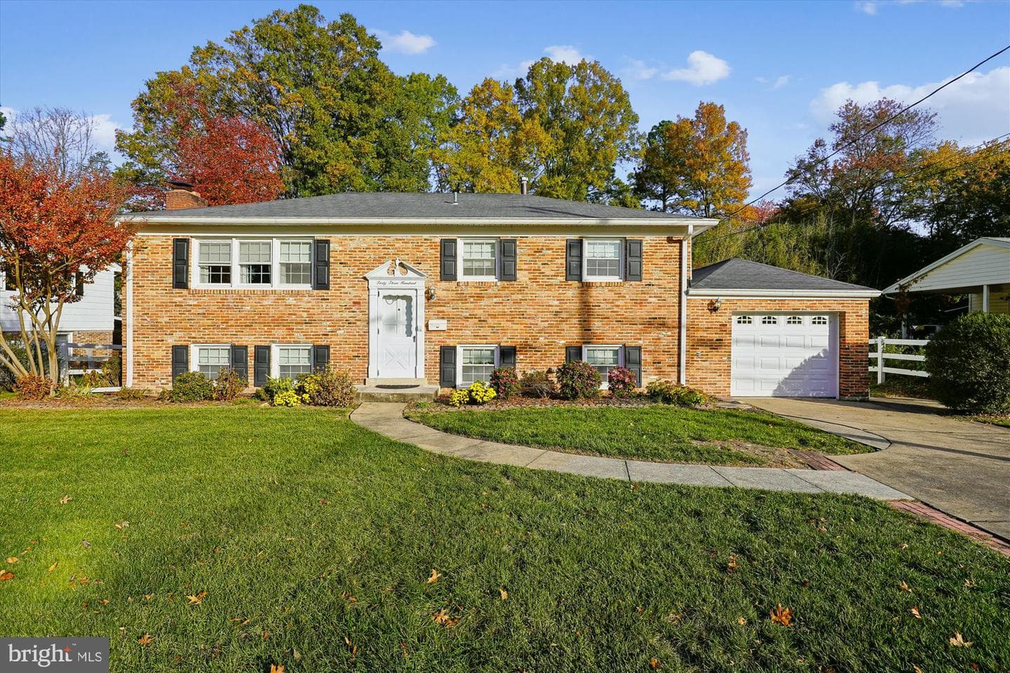 4300 Fielding Street photo 1