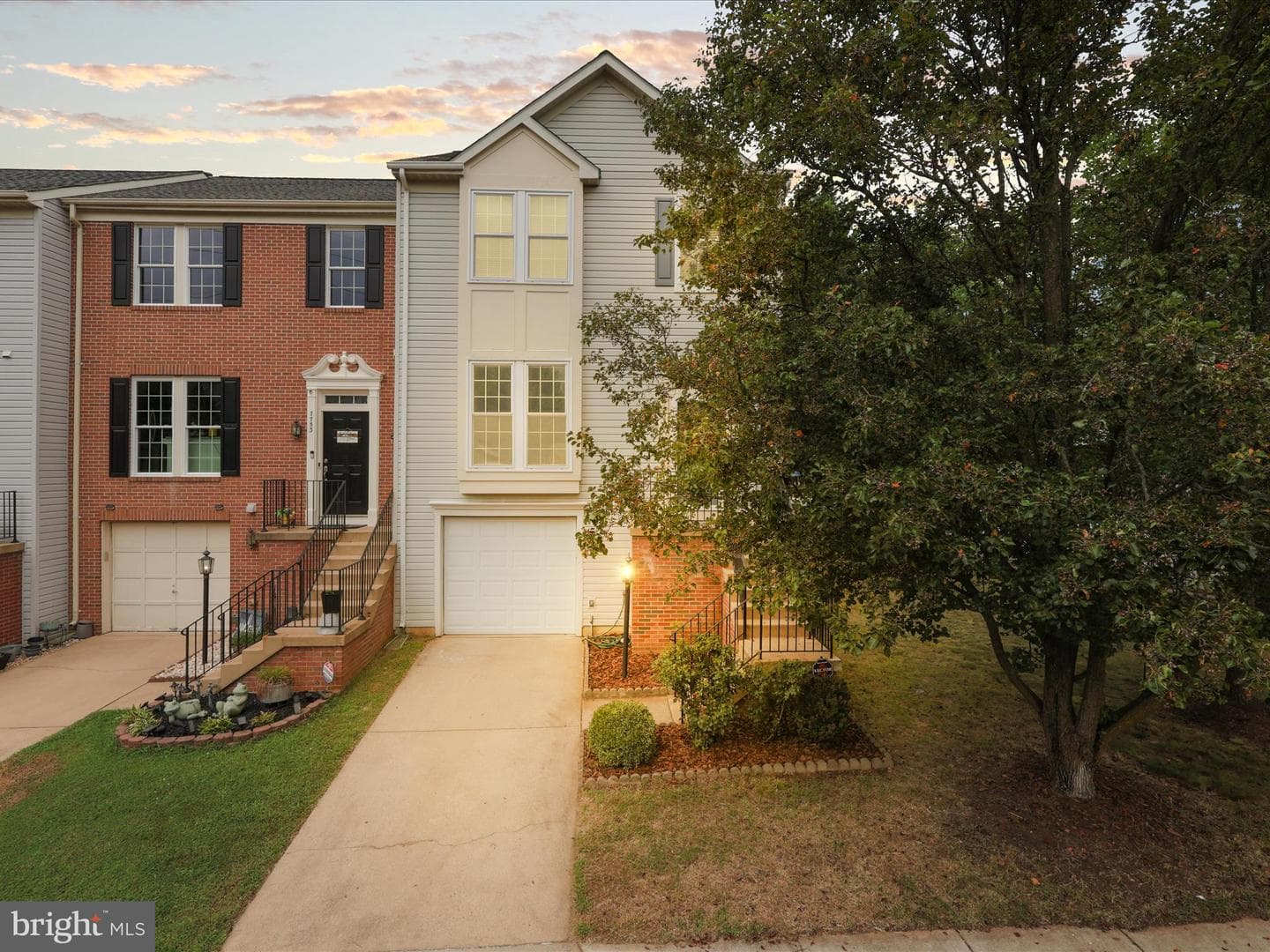 7755 Effingham Square photo 1
