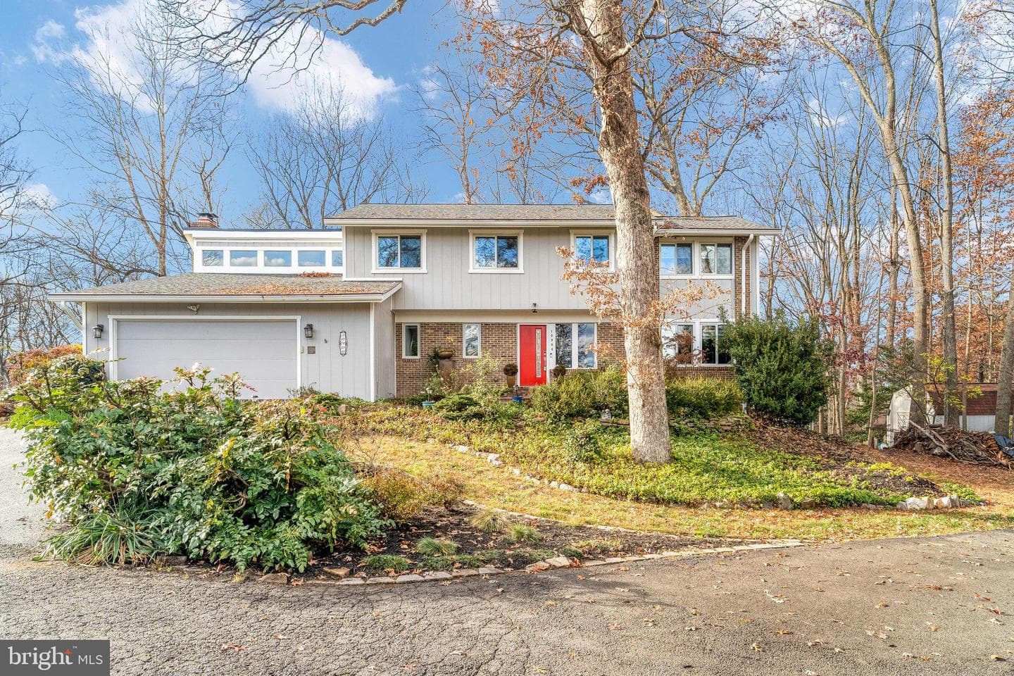 10906 Miller Road photo 1