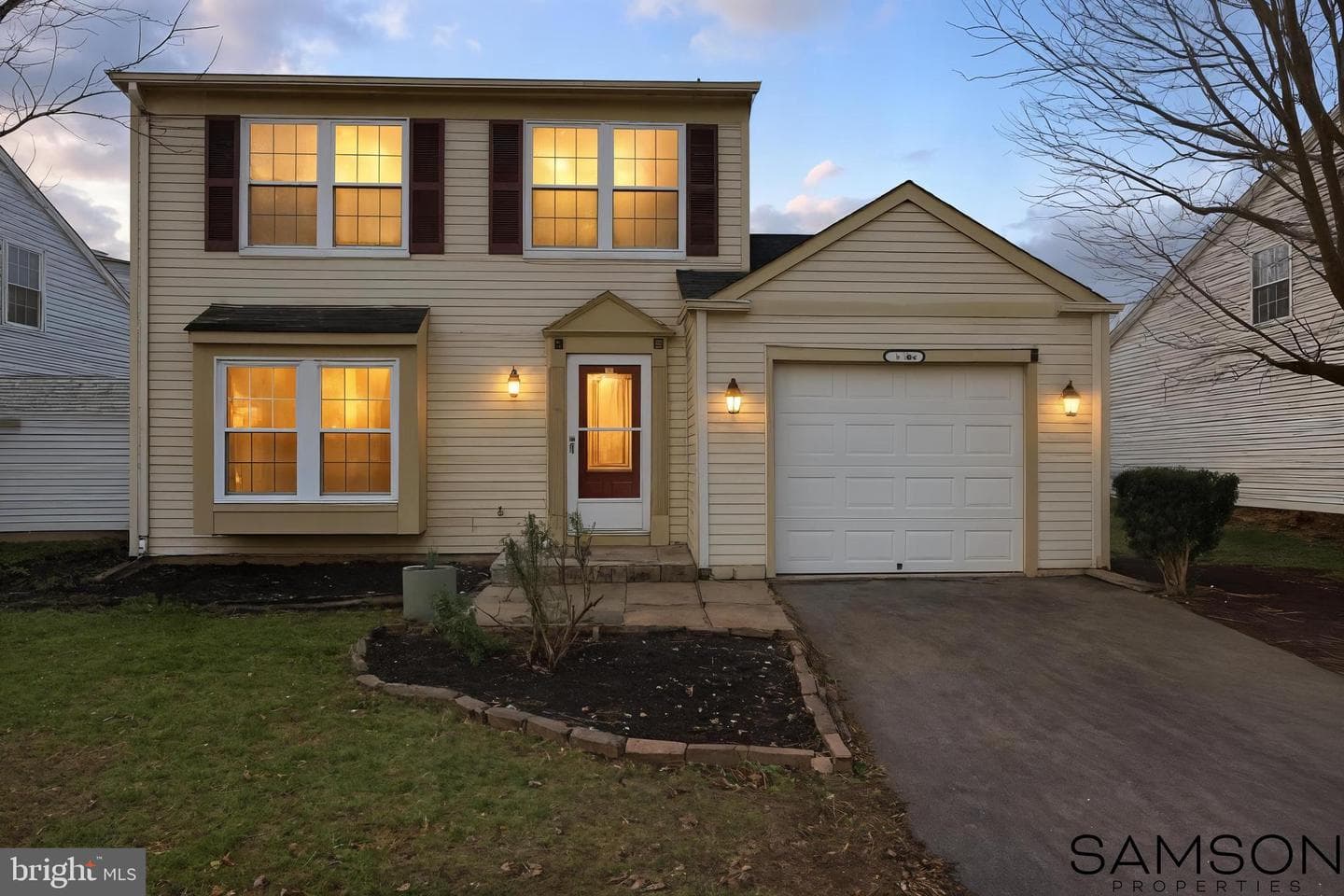 13505 Coates Lane photo 1