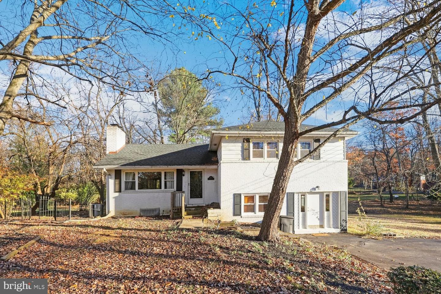 1105 Westbriar Court NE photo 1